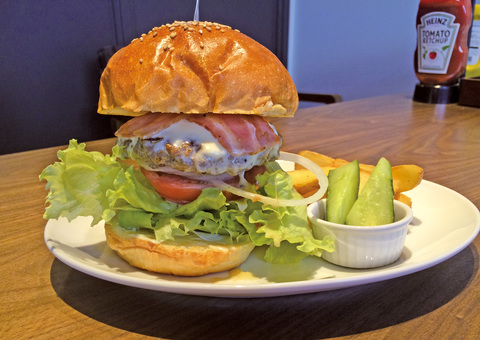 ch burger-thumb-480x340-32392.jpg