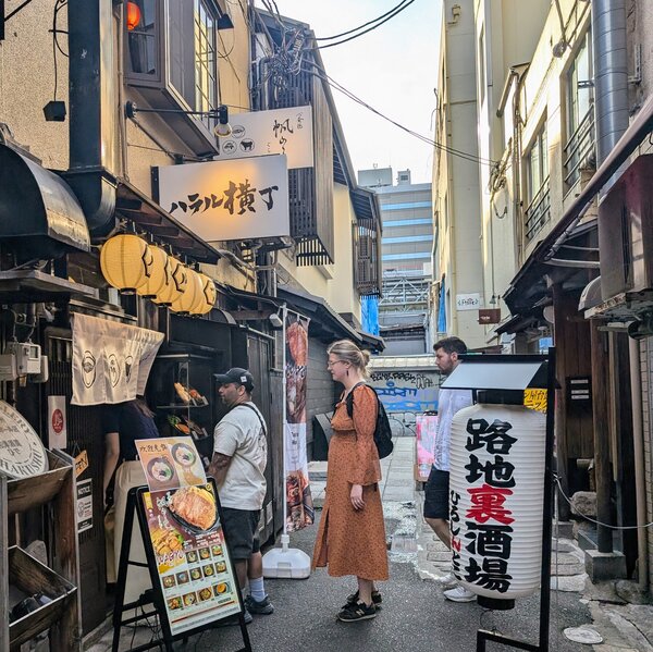 大阪ハラル事情 トビラ、8.jpg