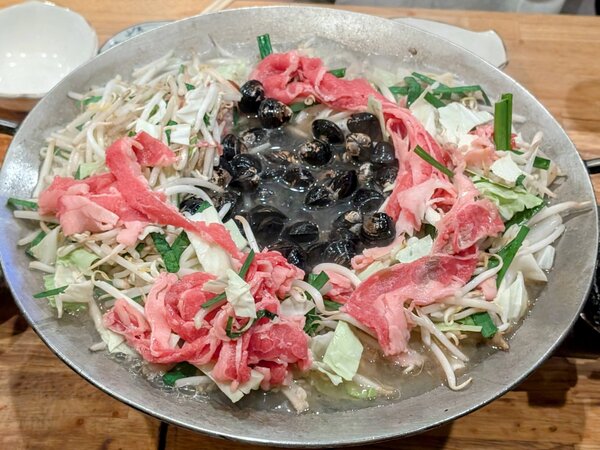 しじみ炊き肉くにき トビラ.jpg